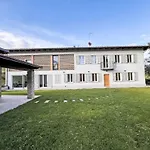 Cuadrat By Interhome Isola d'Asti